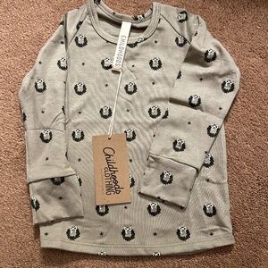 Childhoods Clothing Wreath Shirt